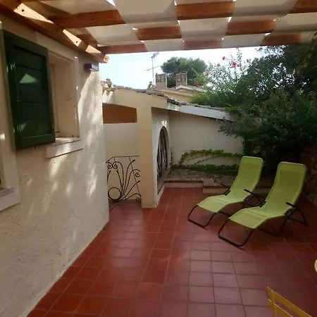 Holiday home Vista Mare Sulla Di Porto Giunco Notteri